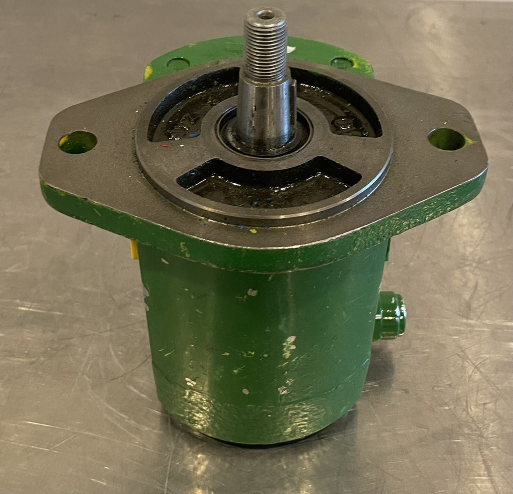NEMA John Deere Hydraulic Motor Keyed Threaded Shaft 2 Bolt NEW! FREE SHIPPING!