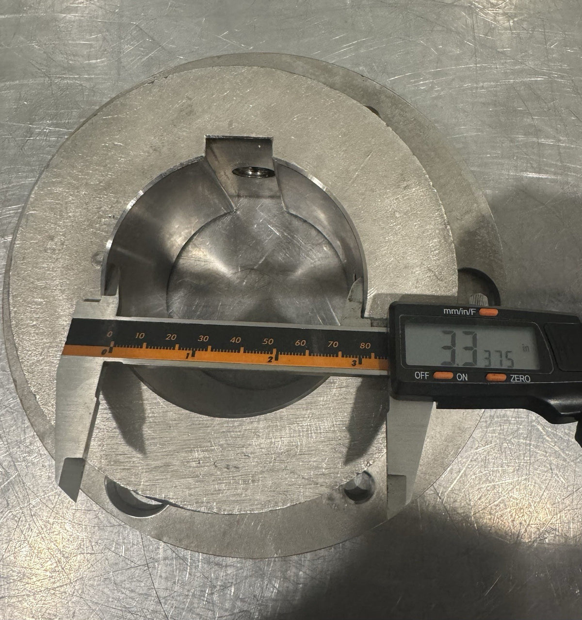 200820-8222 Flanged Bushing Keyed 496093-25 85.000/22 0.275/3.564 NEW SHIPS FREE