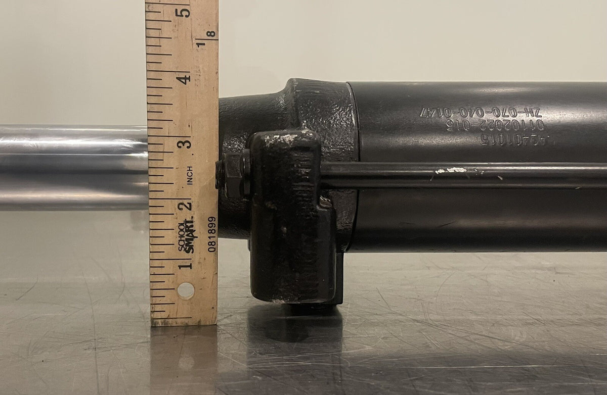 A2401015 Steering Cylinder 01102022-015 Hydraulic ZH-070-040-0147 NEW!