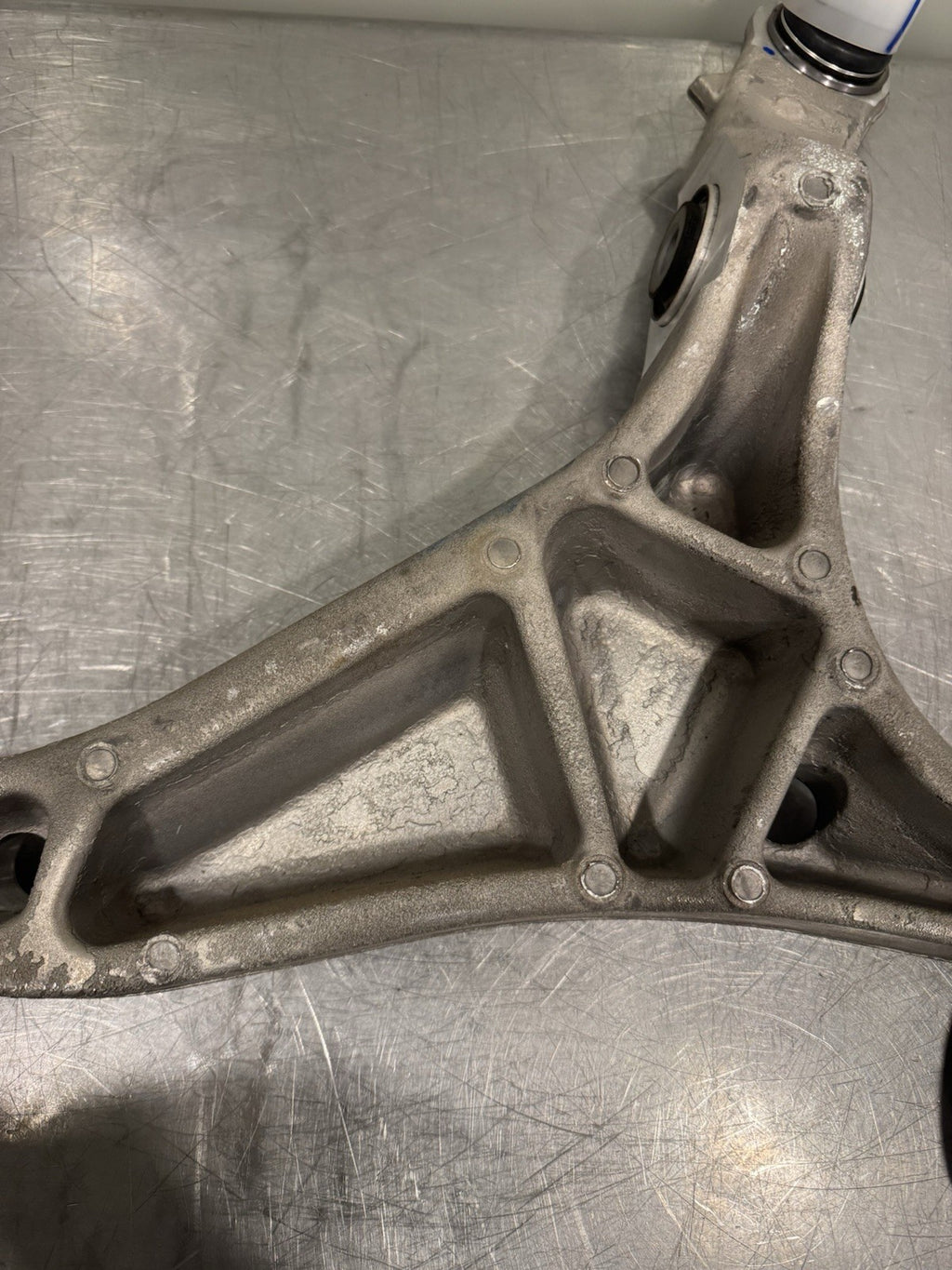 Mopar 68282728AD Lower Control Arm Front Right Genuine 0487771688 NEW SHIPS FREE