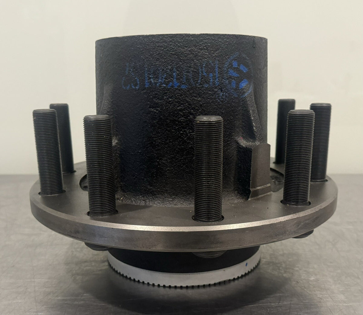 150T1201S2  Outboard Mount Hub ASSY 10 Stud NEW! FREE SHIPPING!
