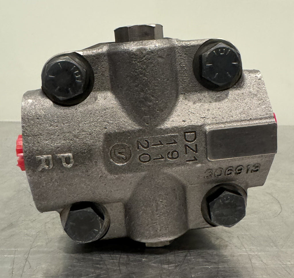Eaton V20F 1P11P 38D8H 22L Hydraulic Vane Pump 25157488 Vickers NEW! SHIPS FREE!