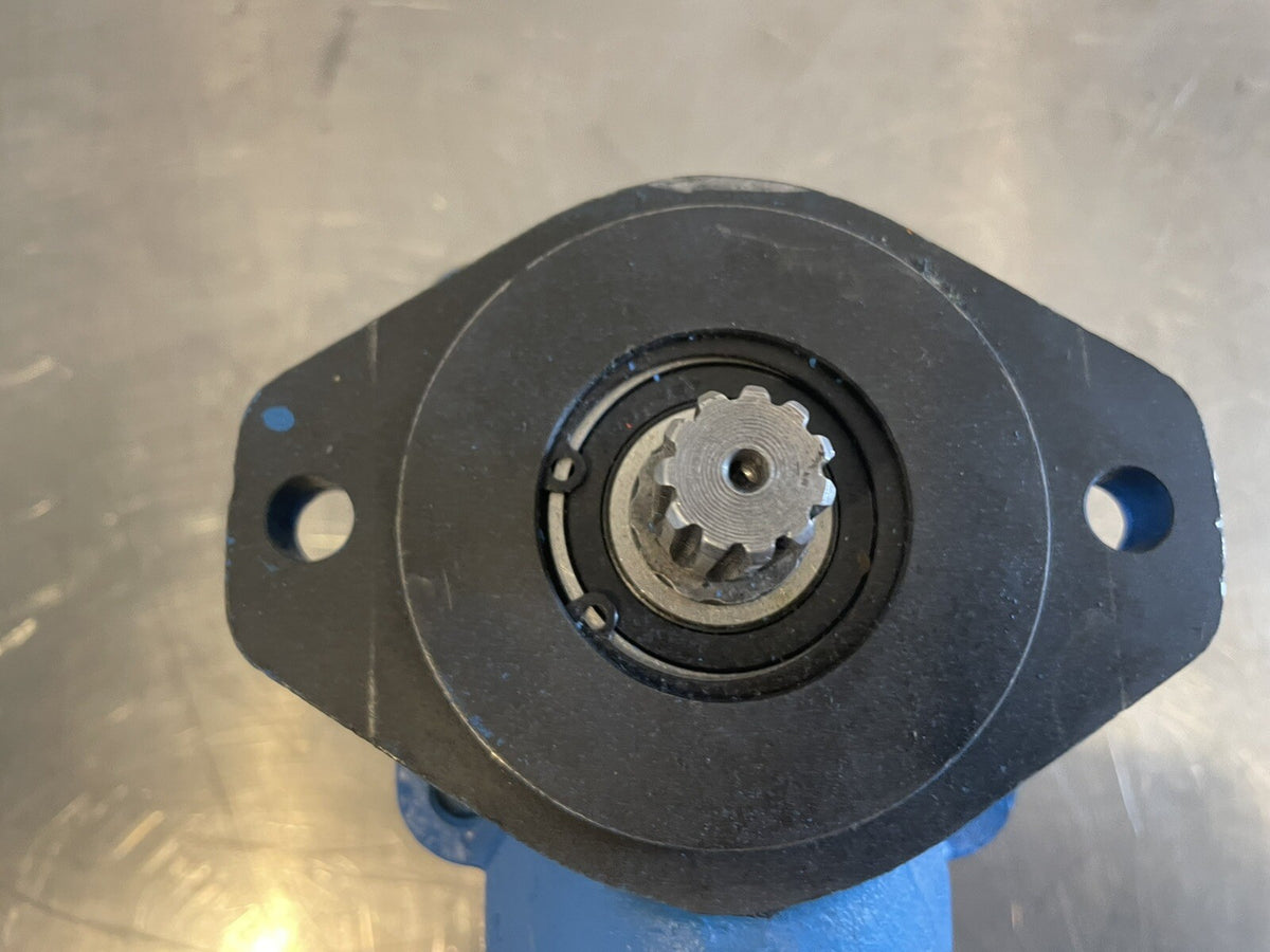 Hydraulic Motor 11 Spline 2 Bolt Blue NEW! FREE SHIPPING!