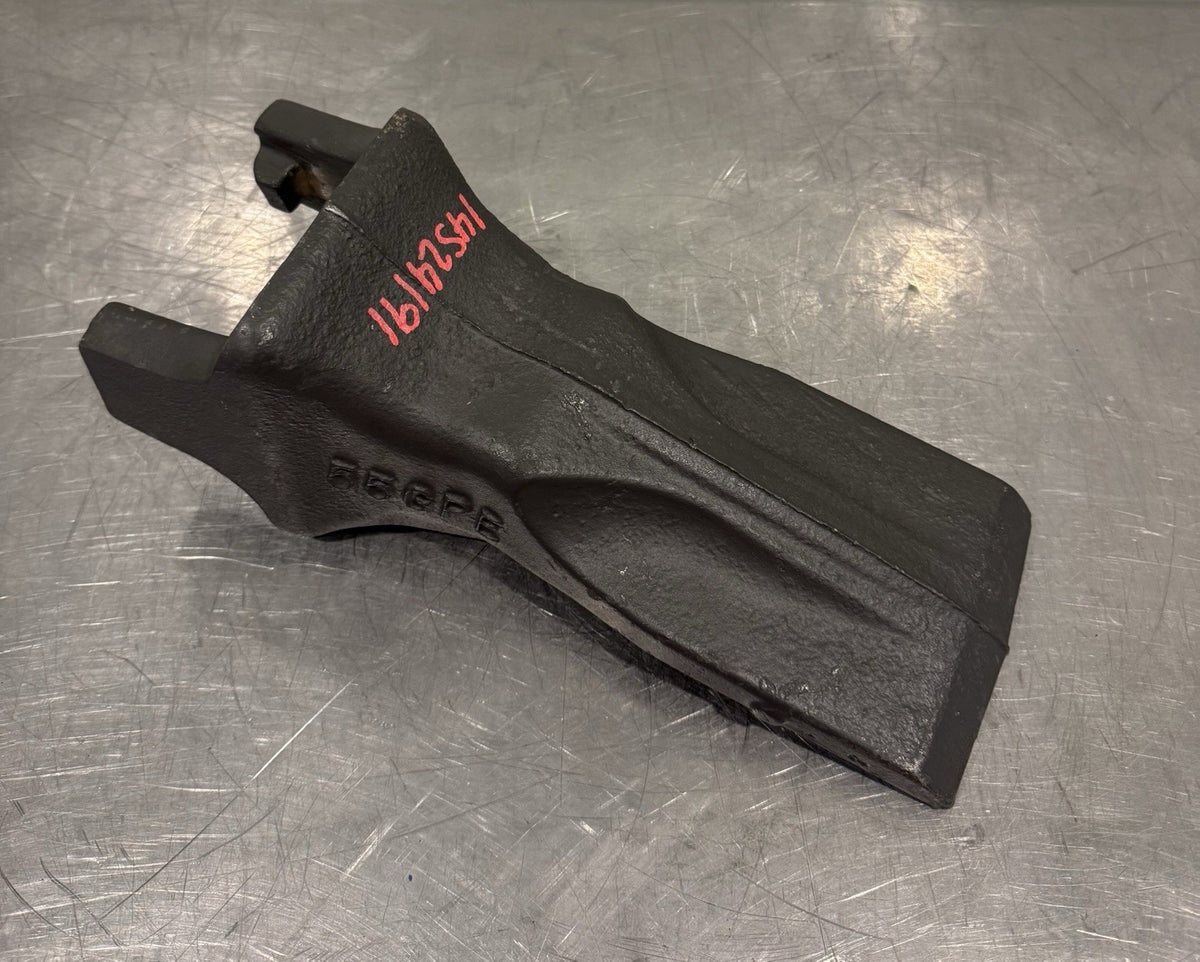 Volvo 55GPE Spade Nose Tooth SNC/SNE NEW! FREE SHIPPING!