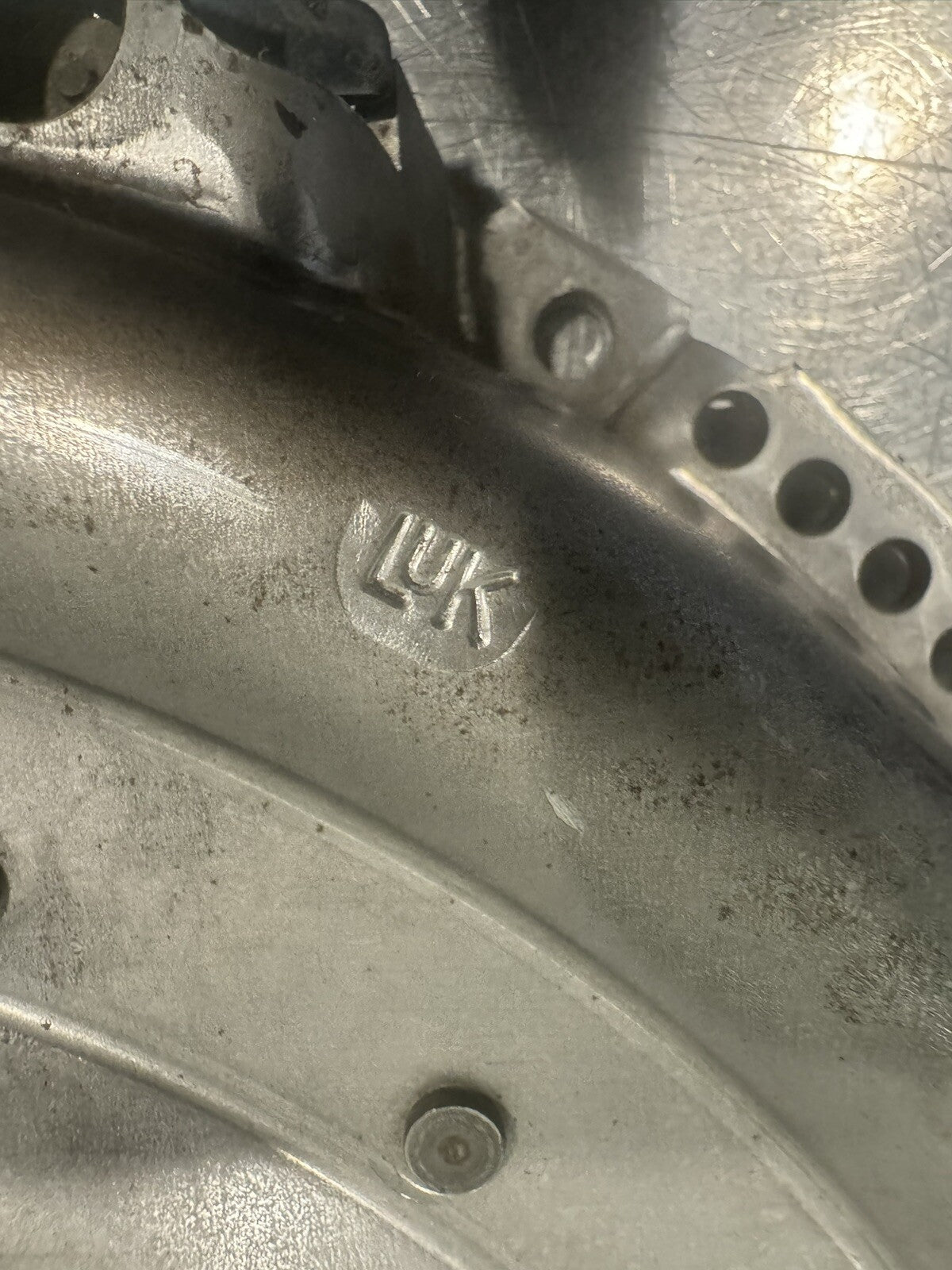 LUK 131 0289 10 Pressure Plate W/ Disc 331 0293 10 NEW! FREE SHIPPING!