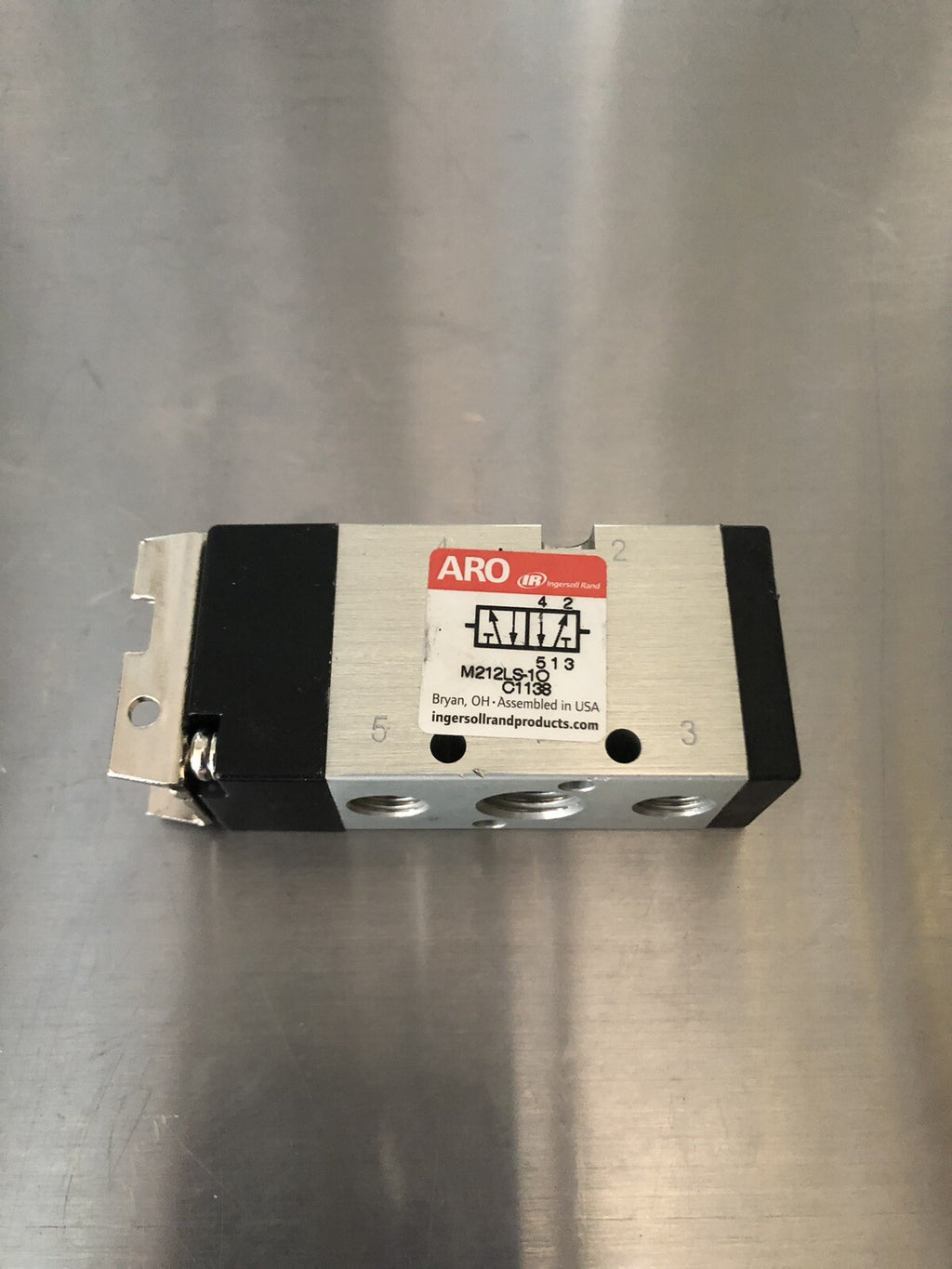 ARO M212LS-10 Ingersol Rand Air Controlled Valve NEW!!! FREE SHIPPING!!!