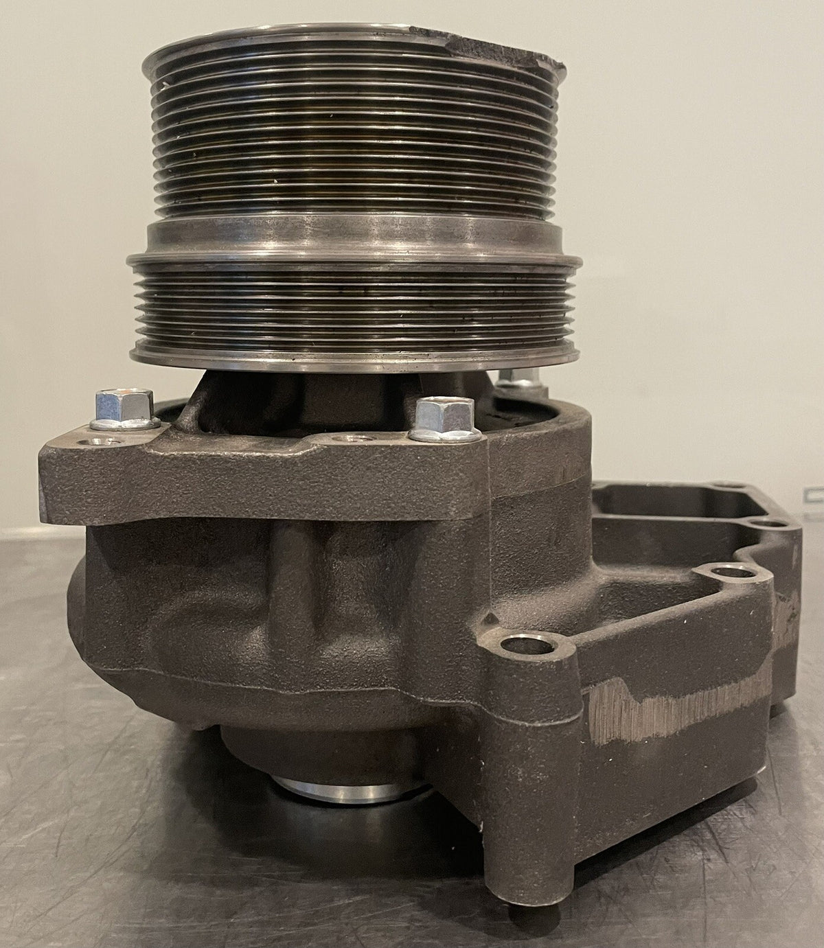 3692908 Cummins X15 Water Pump W/ Pulley UNTESTED MAY WORK! FREE SHIPPING!