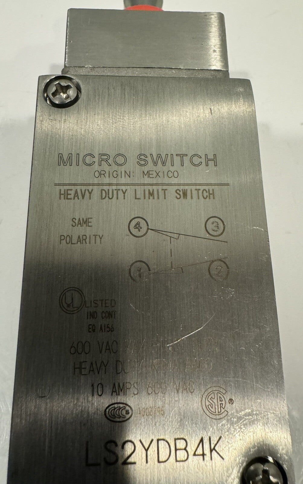 Honeywell LS2YDB4K Limit Switch Top Roller Micro switch NEW! FREE SHIPPING!