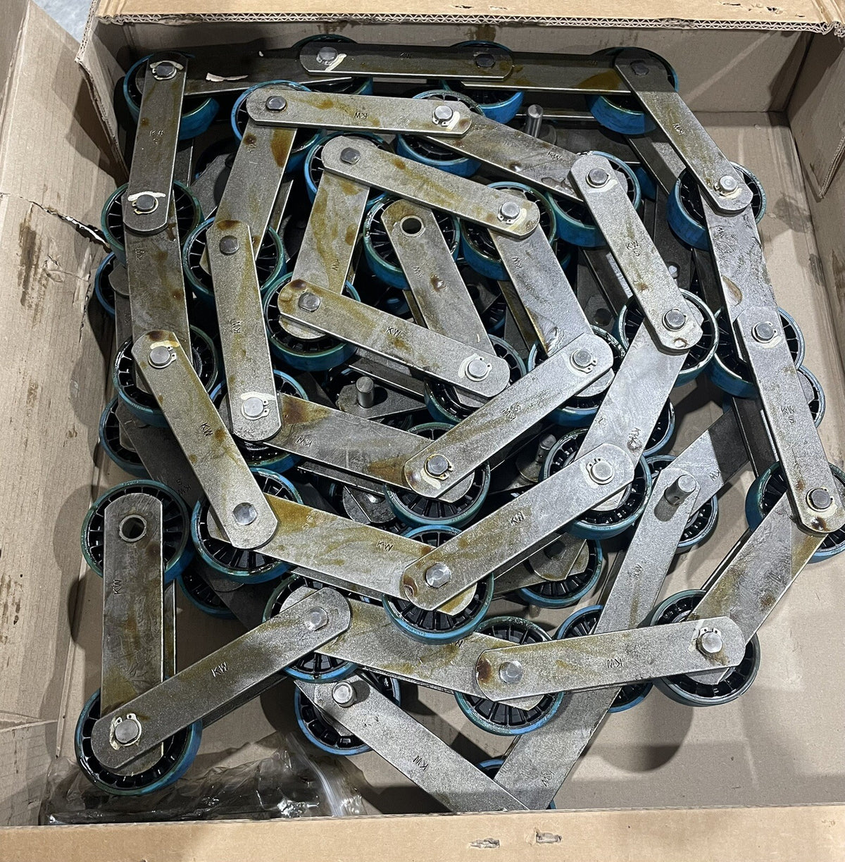 SMS884884 Escalator Step Up Chain NEW IN BOX! FREE SHIPPING!