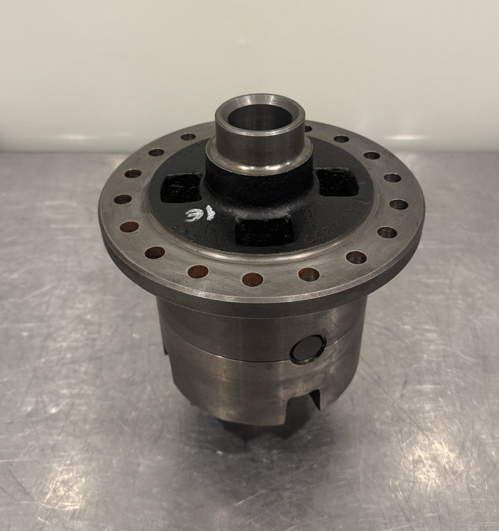 Differential 18 Bolt 33 Spline 448/42301 D-126 NEW! FREE SHIPPING!