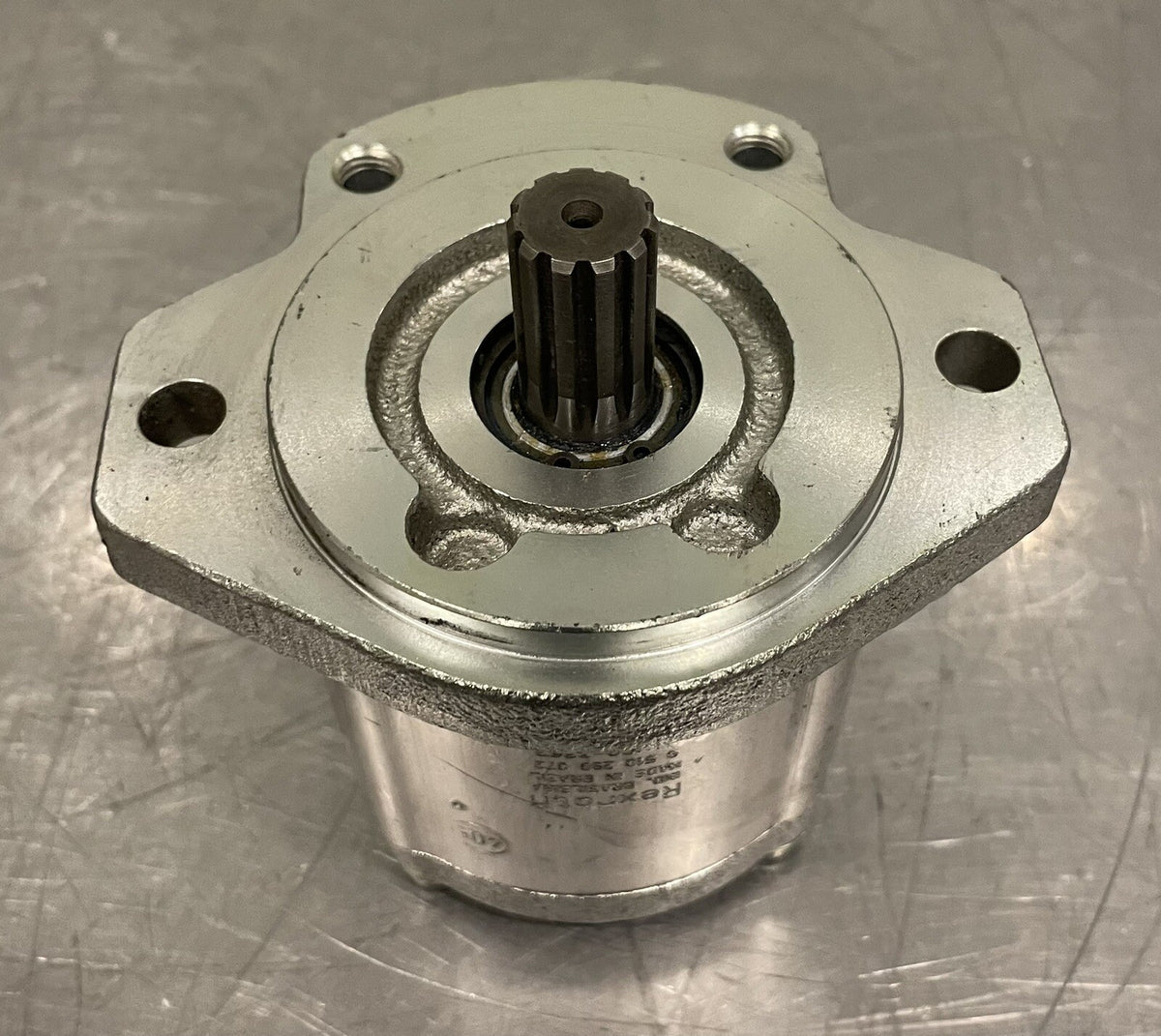 Rexroth 9510290072 Hydraulic Gear Pump NEW! FREE SHIPPING!
