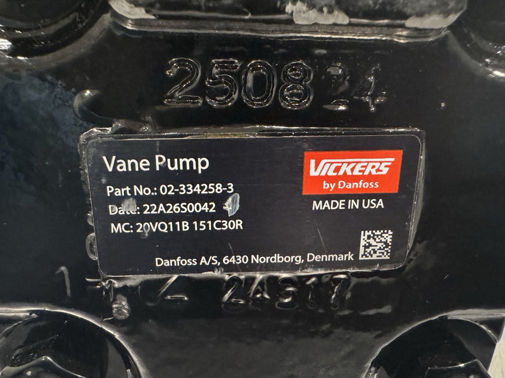 Vickers 02-334258-3 Hydraulic Vane Pump 20VQ11B 151C30R Danfoss Genuine NEW!