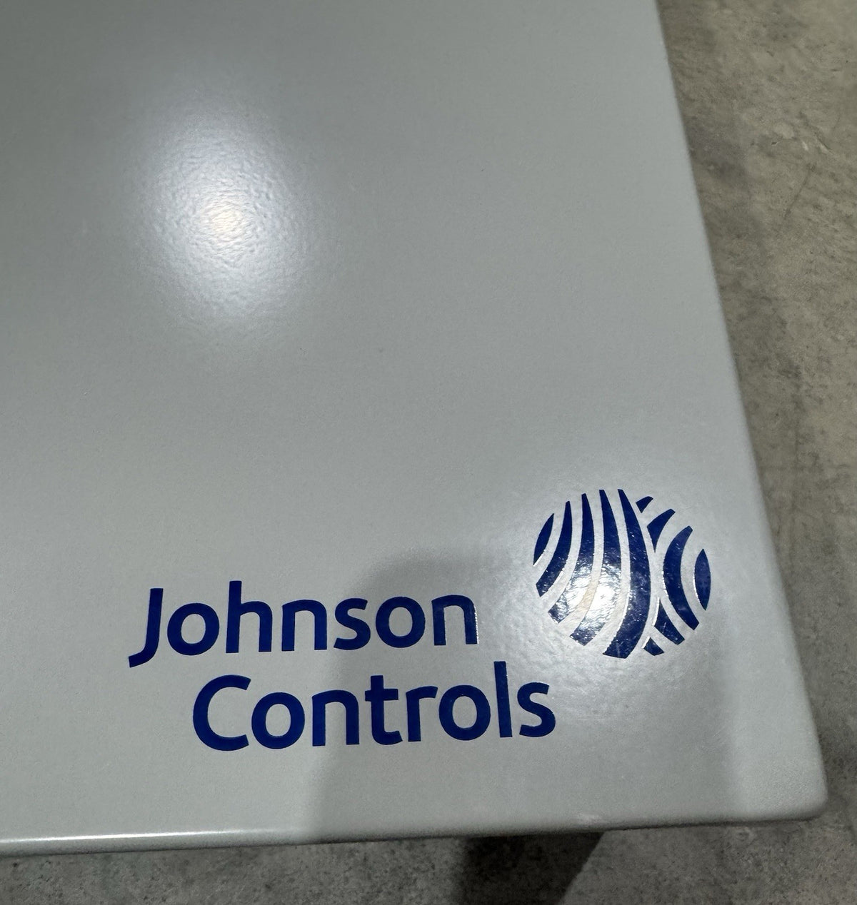 Johnson Controls PA0000002EH0 Power Supply Panel Enclosure NEW IN BOX! DAMAGED!