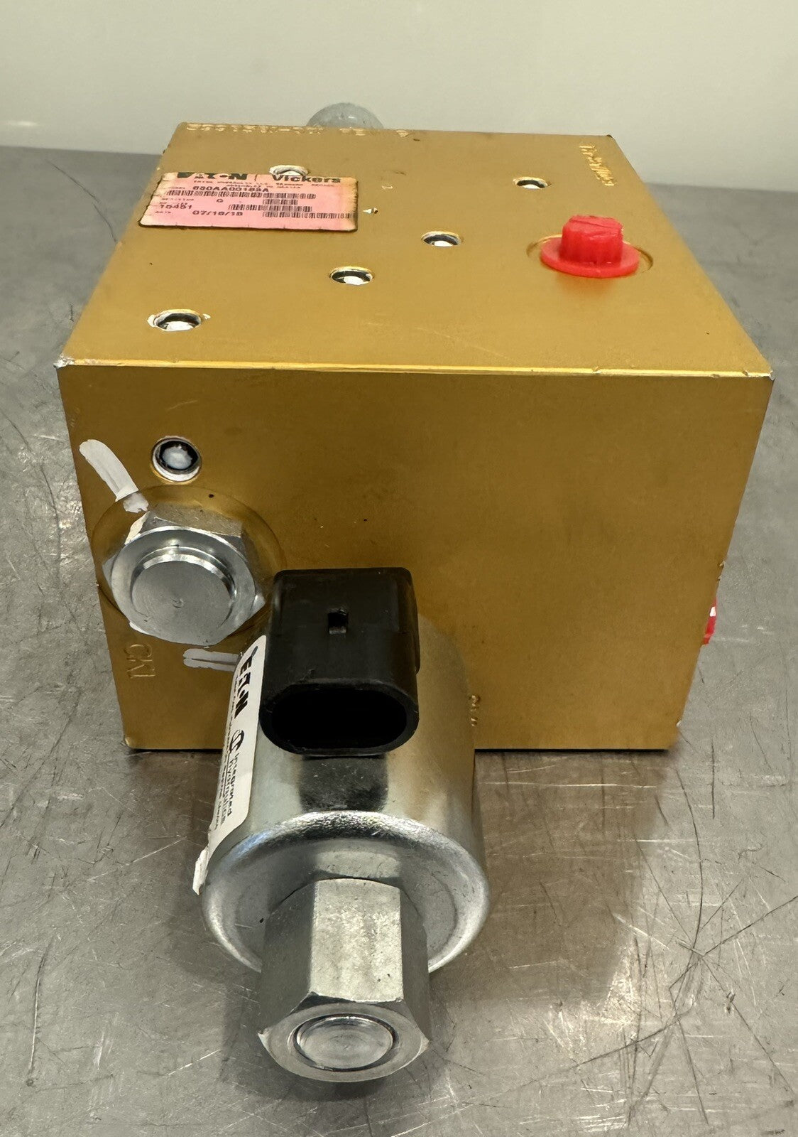 Eaton 630AA00183A Hydraulic Valve Block ASSY NEW! FREE SHIPPING!