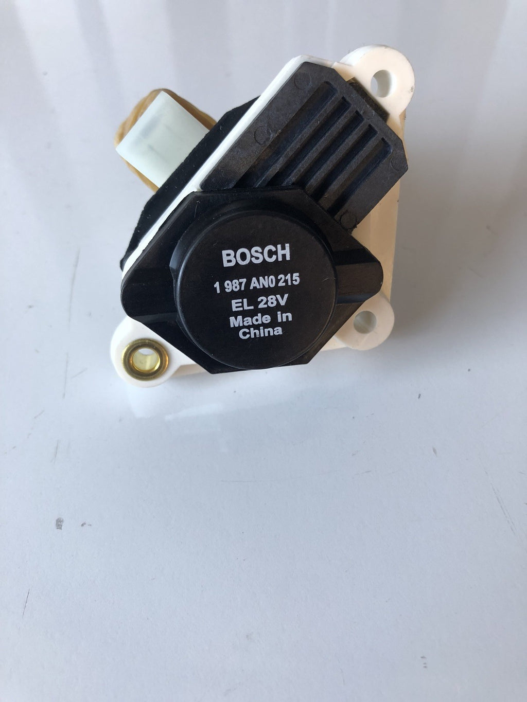 Bosch 1 987 AN0 215 Alternator Voktage Regulator 1987AN0215 NEW