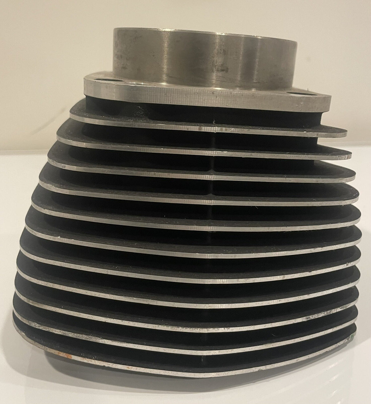 Harley Davidson 16800004 Cylinder Jug Head NEW! FREE SHIPPING!