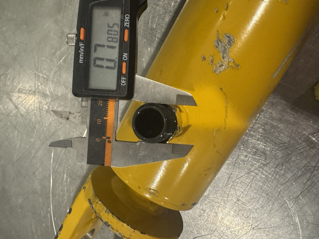 8924660 Hydraulic Steering Cylinder Liebherr John Deere LW8924660 NEW SHIPS FREE