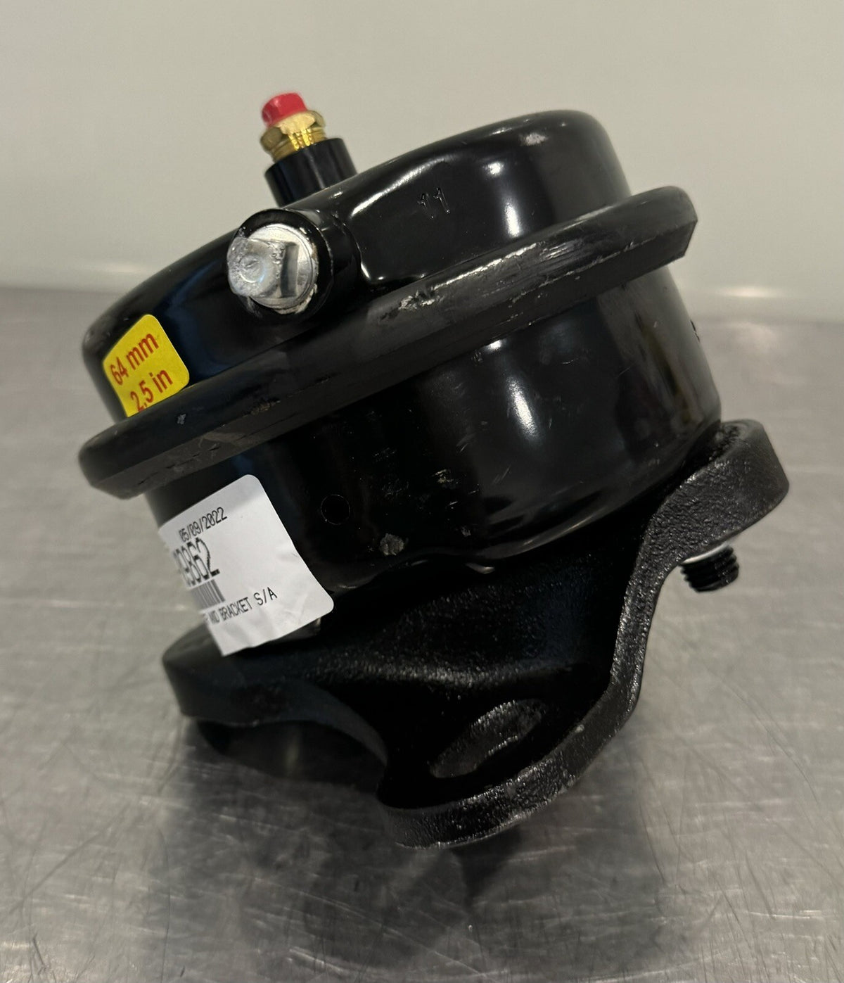 SAF-Holland XA-09862 Air Cylinder & Bracket ASSY NEW W/ TAGS! SHIPS FREE