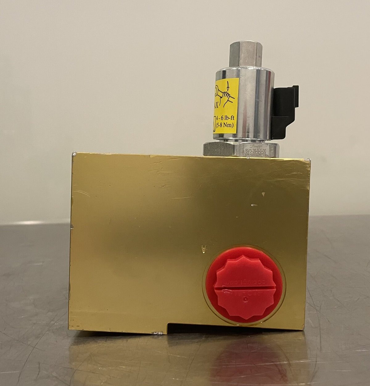 Danfoss 630AA00787A Wastebuilt McNeilus Eaton Valve 1422494 NEW! FREE SHIPPING!