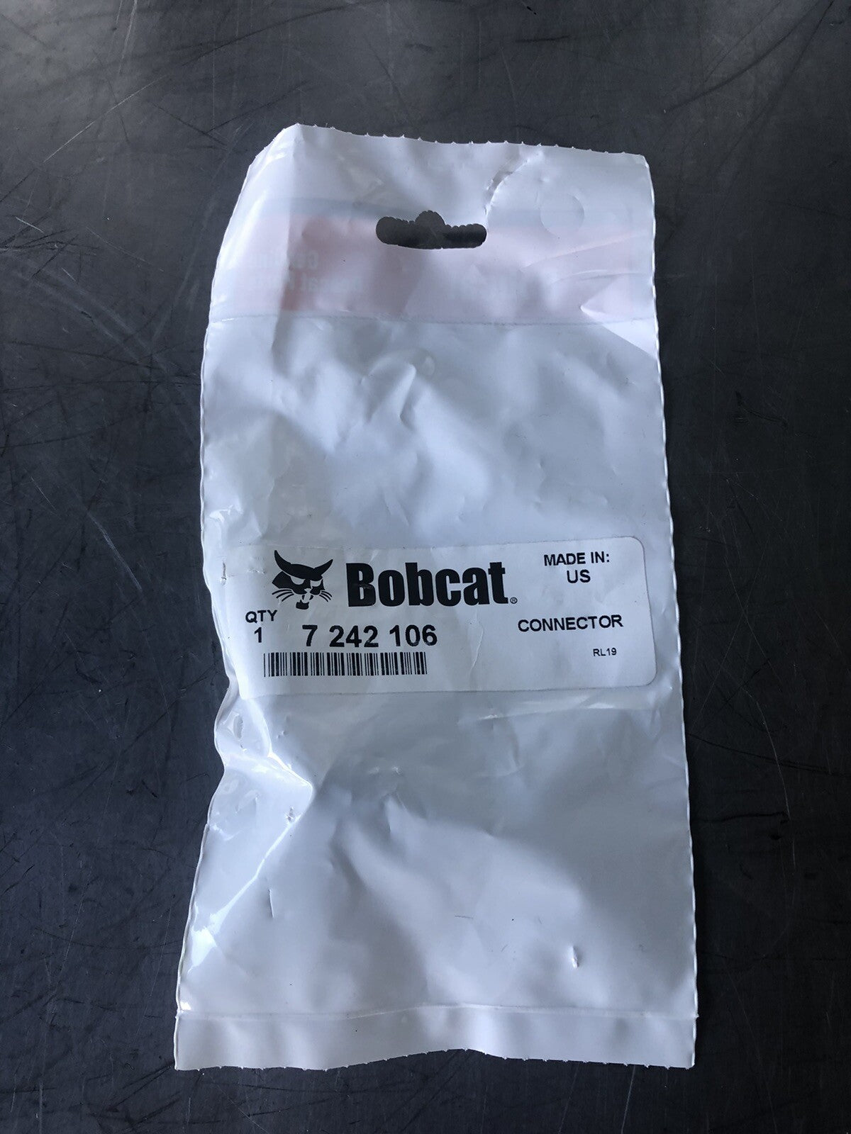 Bobcat 7242106 Connector Agricultural Parts NEW!! FREE SHIPPING!!