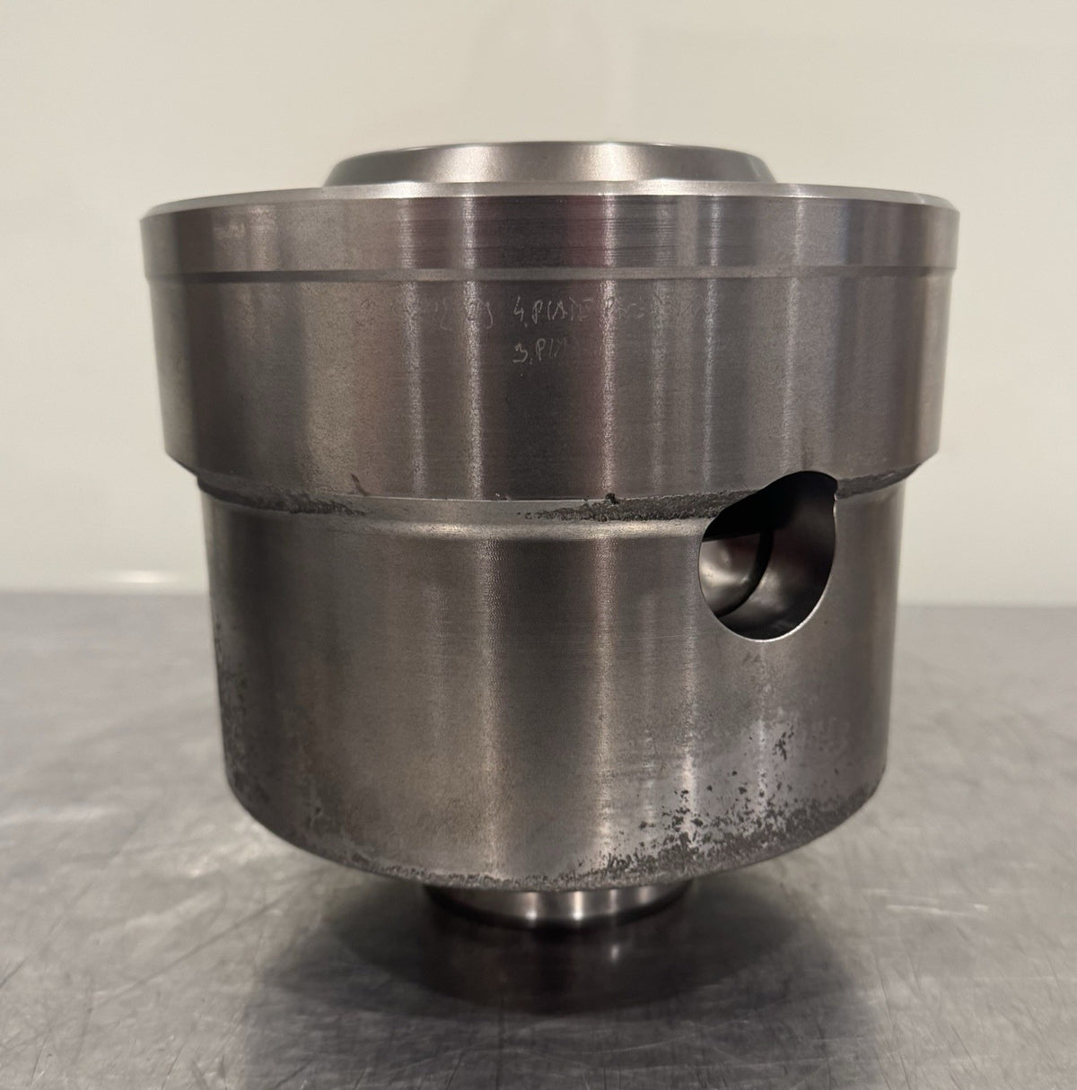 Caterpillar Carrier Differential CAT 30 Spline 20 Bolt NEW! FREE SHIPPING!