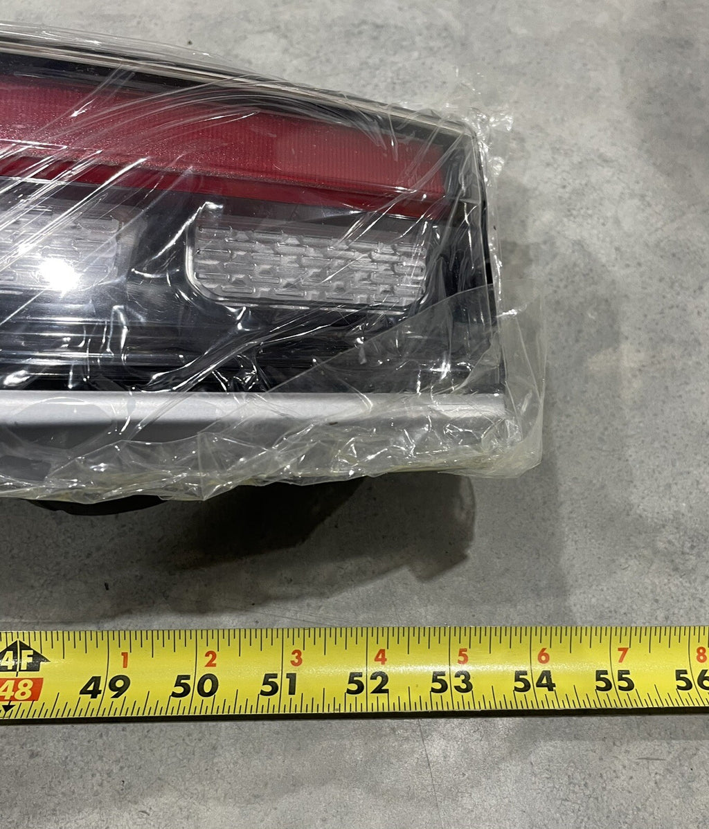 Jeep 534902900 Rear Light Assembly Strip W/ Chrome Trim NEW! FREE SHIPPING