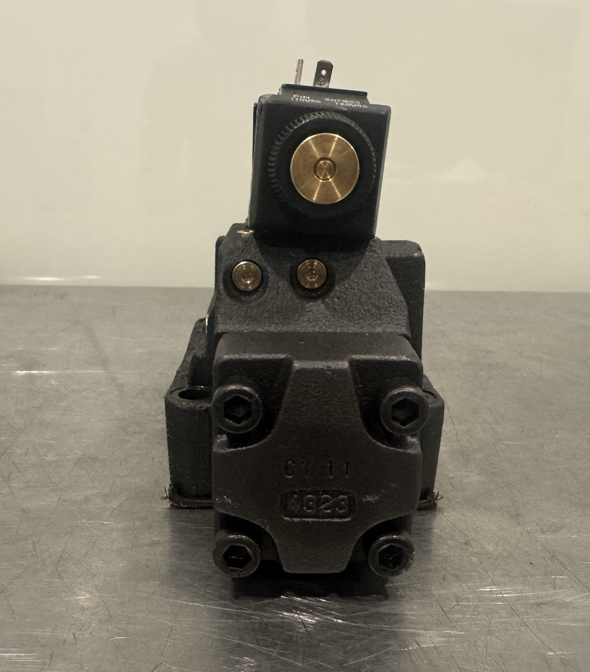 Vickers DG5V-8-H-2A-M-U-B-10 Hydraulic Control Valve ASSY NEW! FREE SHIPPING!