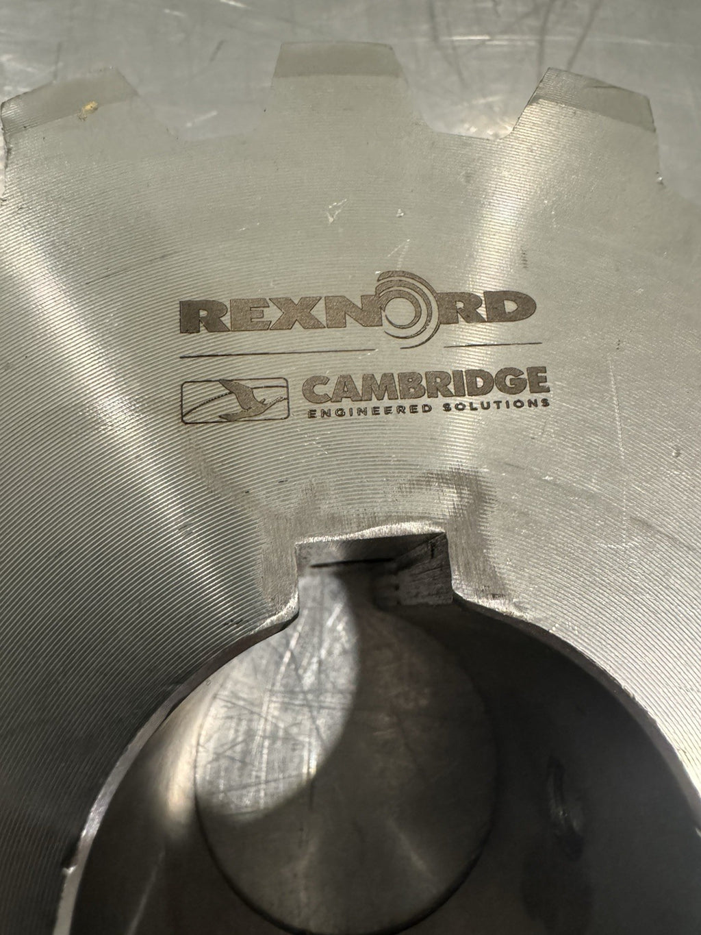 Rexnord Cambridge SKFW-T304-Y4V Sprocket Gear Single Row 18 Teeth 31651306 NEW!