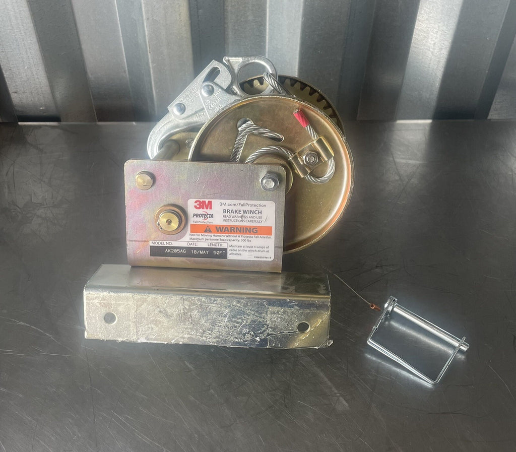 3M AK205AG Confined Space Brake Winch 300LB 50’ NEW! FREE SHIPPING!