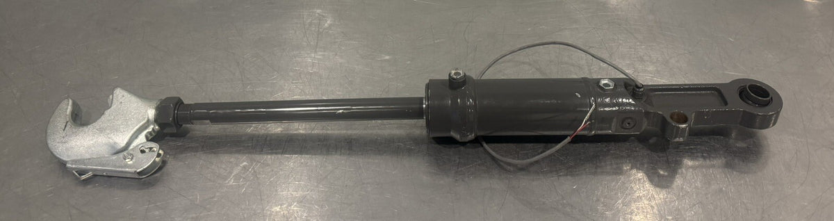 700749654 Lion Hydraulics Tilt Cylinder 700749654C NEW! FREE SHIPPING!