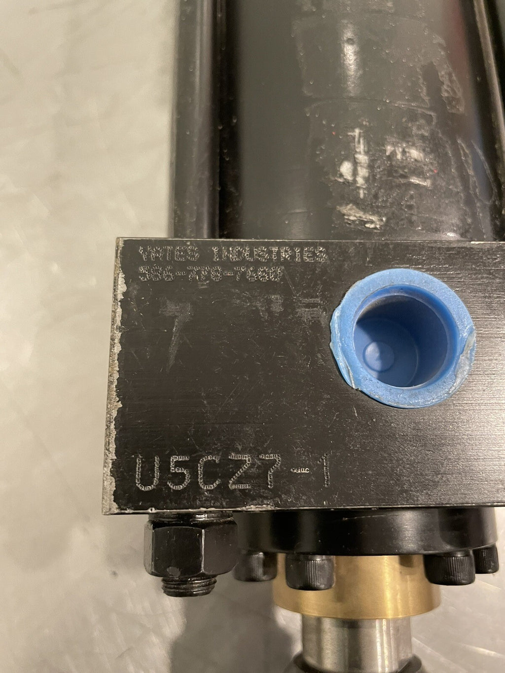 Yates Cylinder 5.5” Stroke 3.25” Bore U5CZ7-1 NEW! FREE SHIPPING!