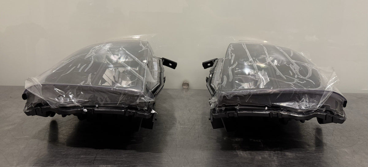 HD-JH-HPIL12-AM-BK Headlight Set Honda Pilot Driver & Passenger NEW IN BOX!