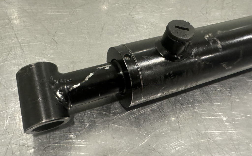 Hydraulic Cylinder 33” 1.25” Rod 2.5” Bore NEW! FREE SHIPPING!