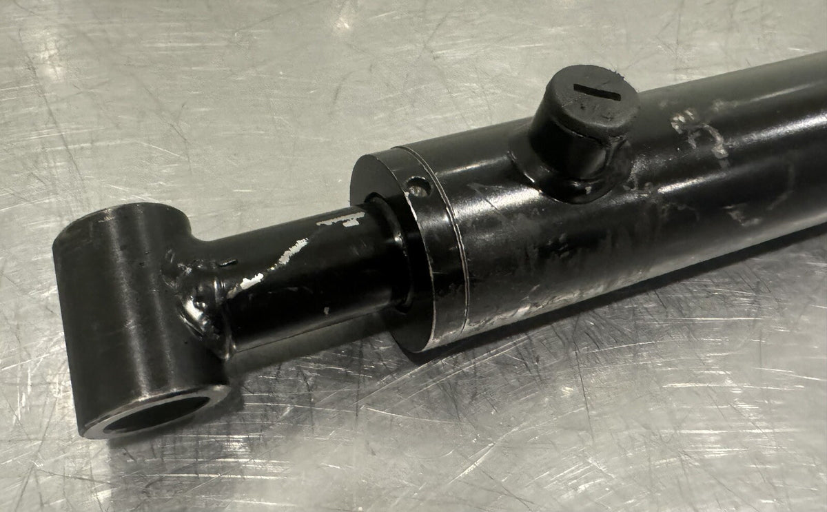Hydraulic Cylinder 33” 1.25” Rod 2.5” Bore NEW! FREE SHIPPING!