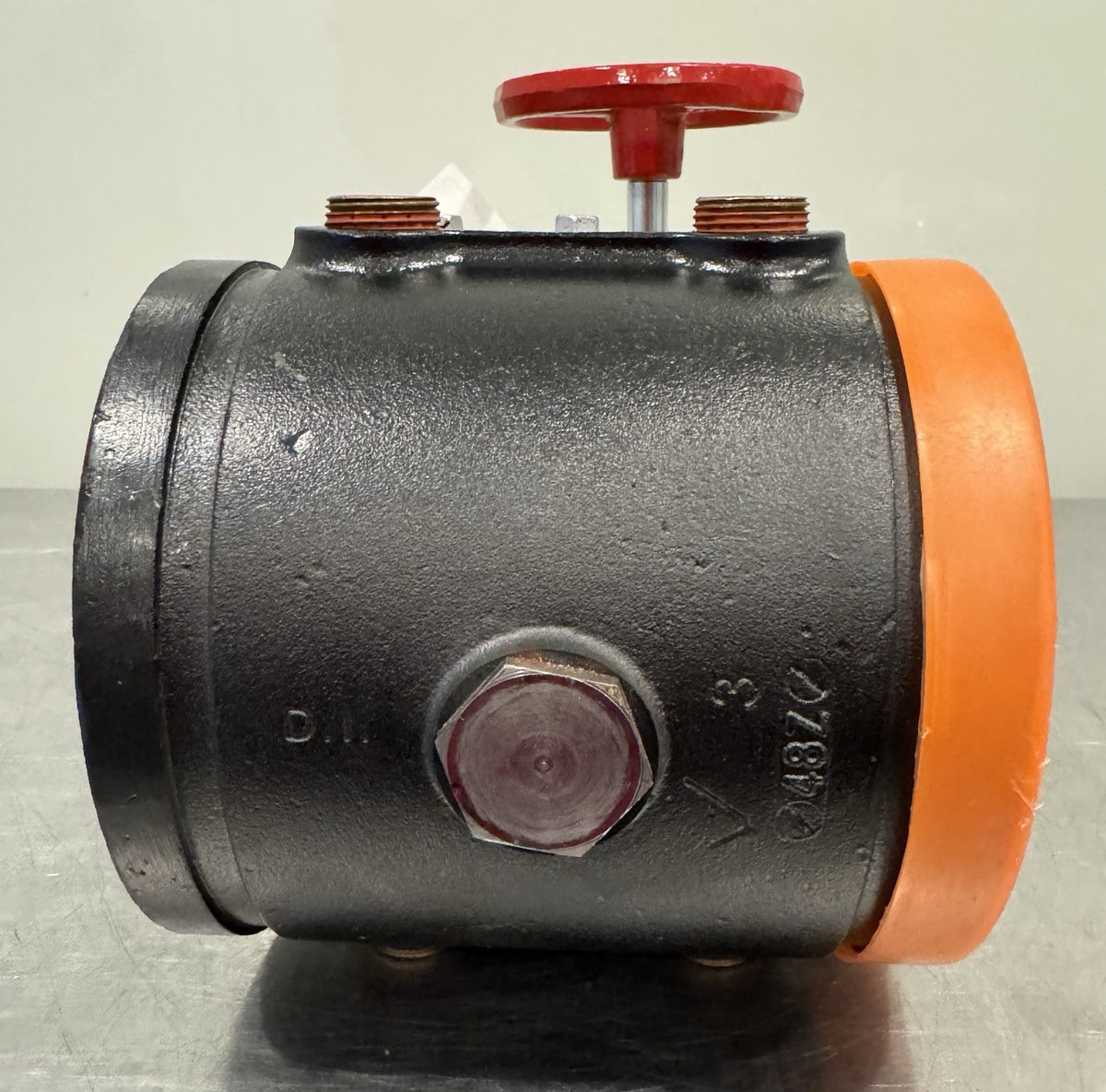 Victaulic V0607020PW Hand Wheel Butterfly Valve 6” NEW! FREE SHIPPING!