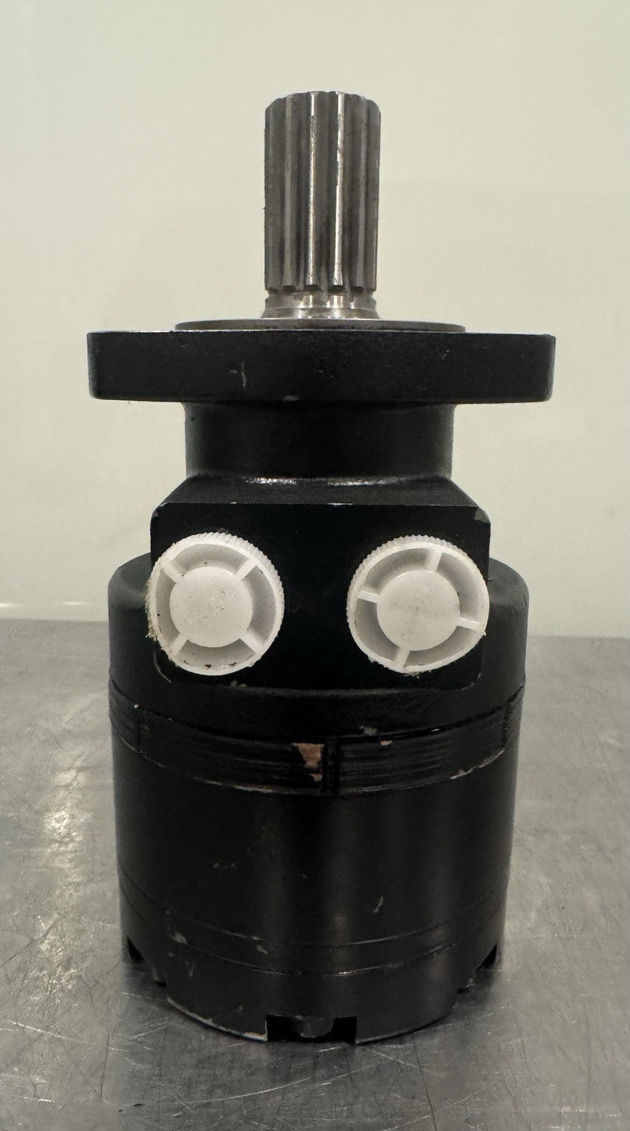 392-2027F Hydro Custom Hydraulic Motor 6 Bolt 475cc 180 RPM NEW! SHIPS FREE!
