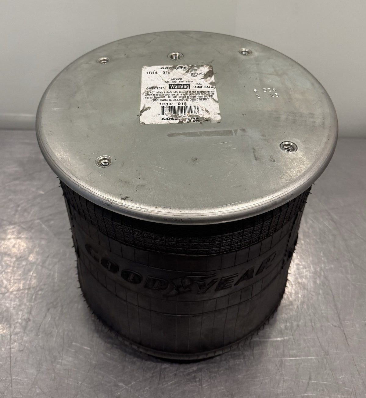 Goodyear 1R14-018 Air Spring Suspension Genuine NEW! FREE SHIPPING!