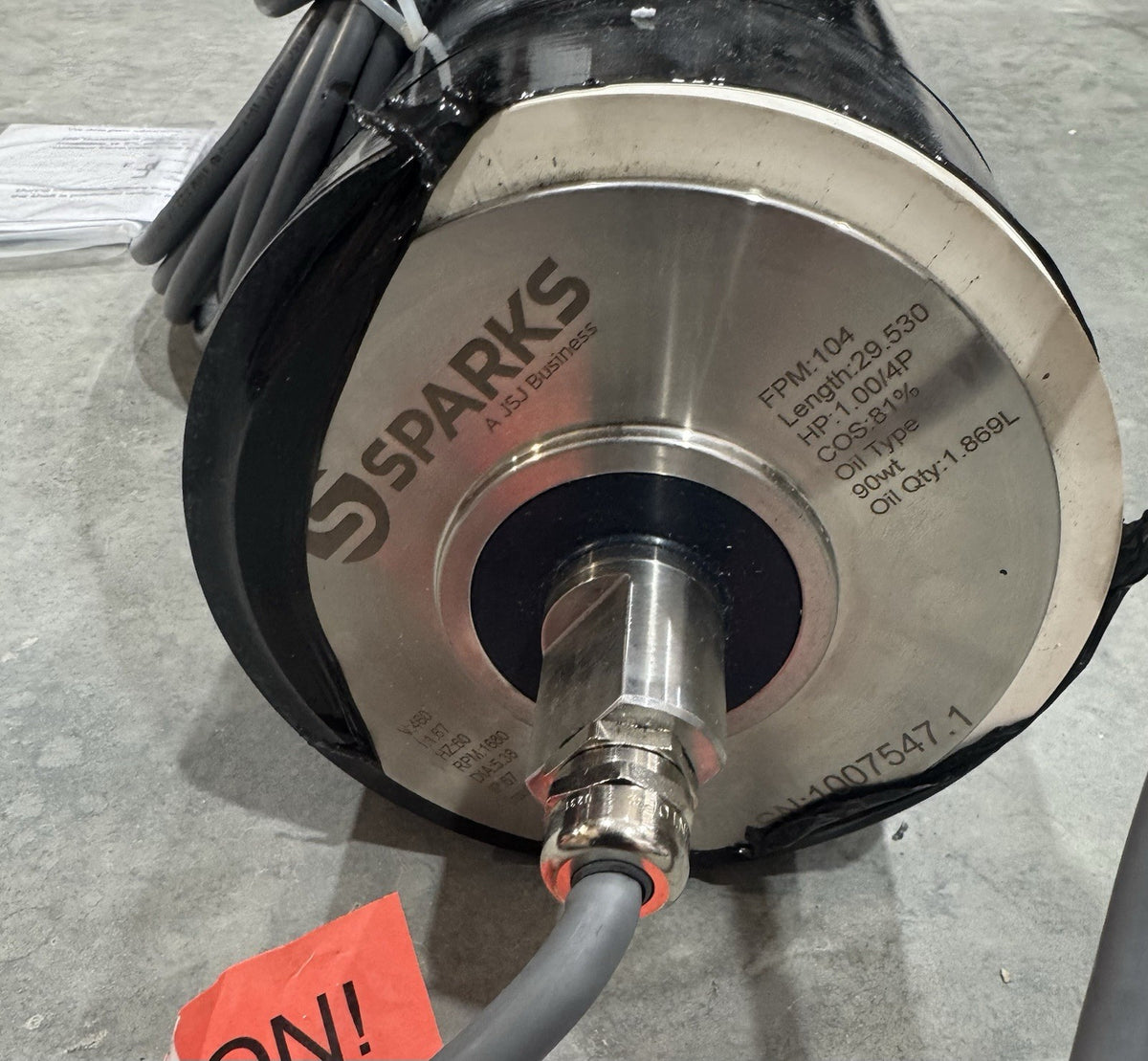 Sparks Conveyor Roller 460V 1.00/4P HP 1680 RPM Length 29.530 104 FPM NEW!