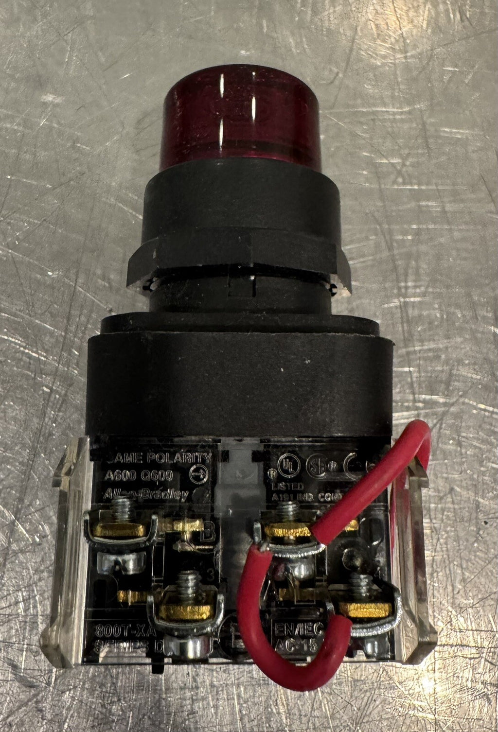 Allen Bradley 800H-PRTH16R Pilot Light 30mm Red Lens Push To Test NEW SHIPS FREE