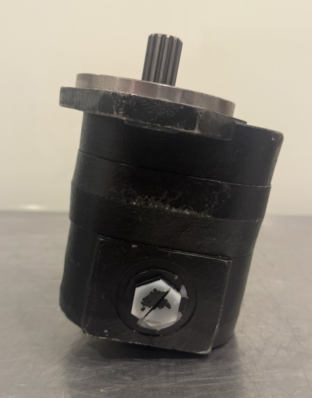 Danfoss 83111932 Hydraulic Gear Pump NEW! SHIPS FREE!
