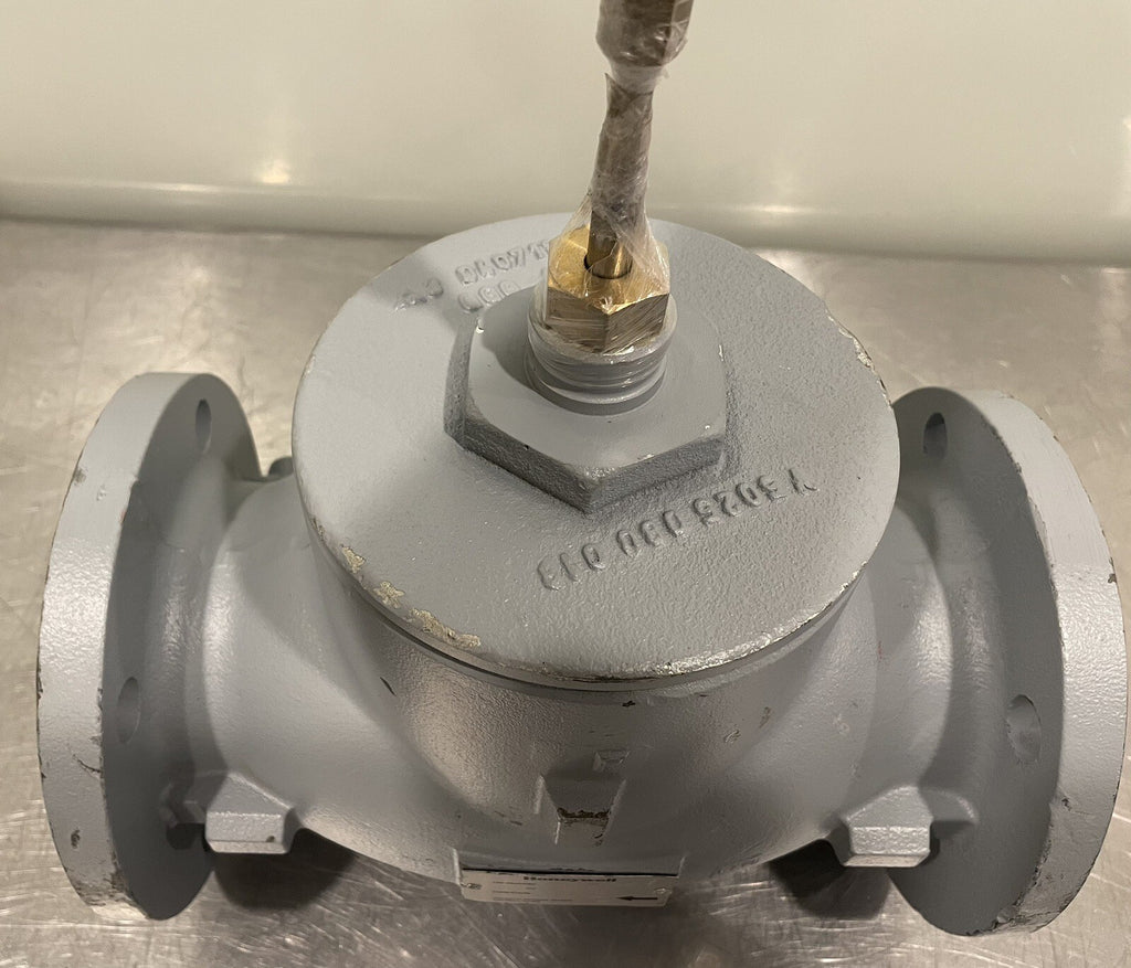 Honeywell VGF21LP30 Flanged Globe Valve 3” Pressure Balanced NEW! FREE SHIPPING!