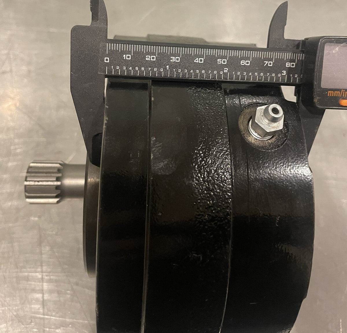 100741 Hub Gear Hydraulic Motor 15 Spline NEW! FREE SHIPPING!