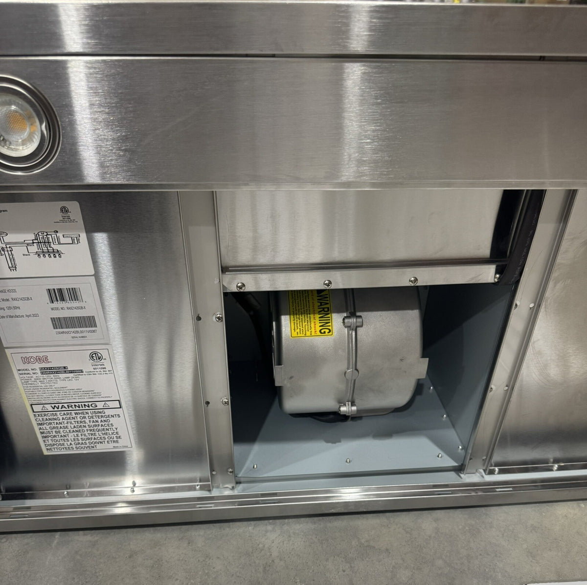 Kobe RAX2142SQB-X Range Hood 42” Stainless Brillia Series Under Cabinet NEW!