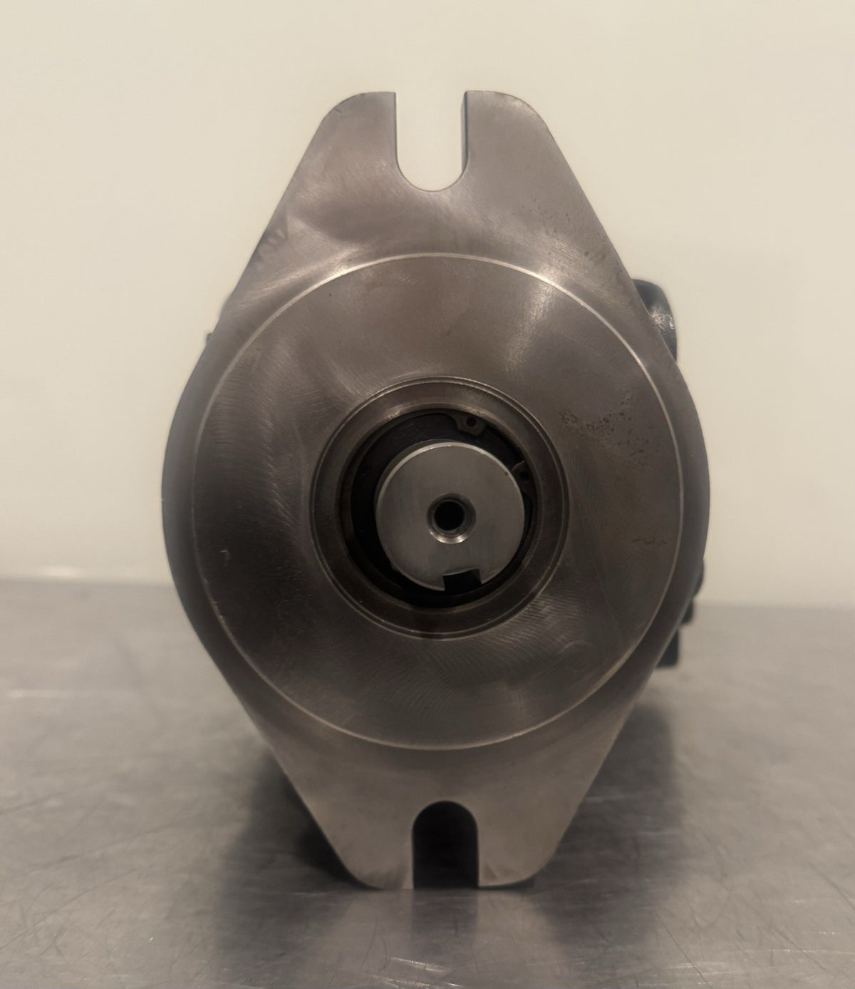 83029086 Hydraulic Pump Variable Displacement NEW! FREE SHIPPING!