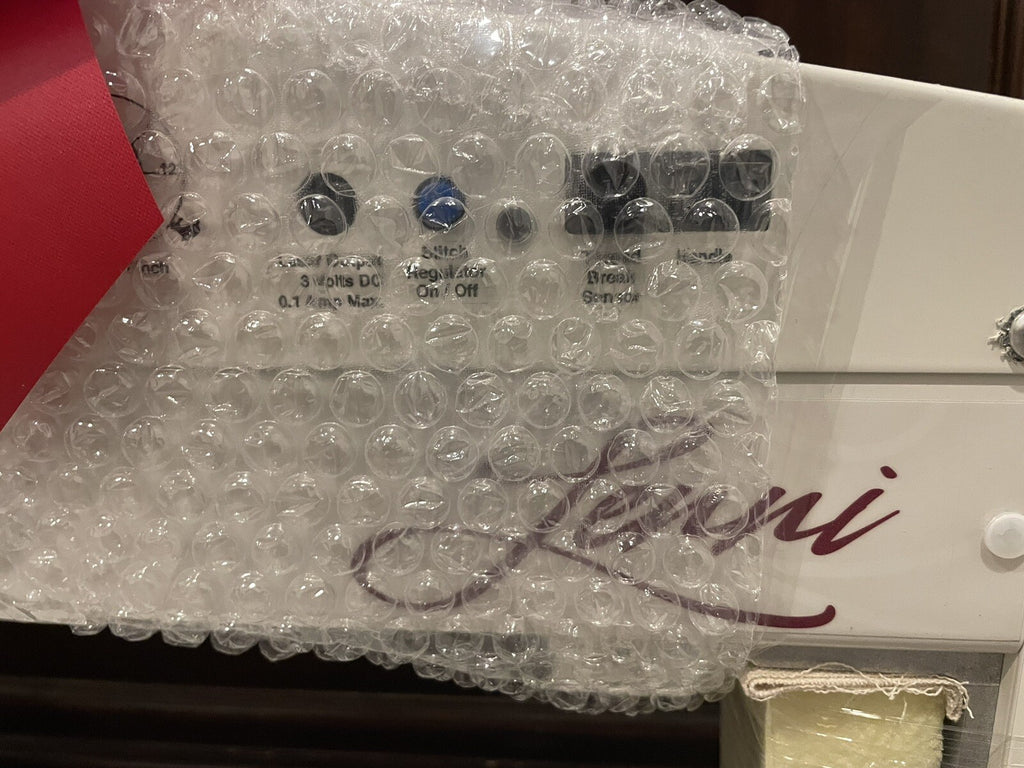 APQS Lenni Longarm Quilting Machine W/ Accessories NO TABLE/STAND NEW IN BOX!