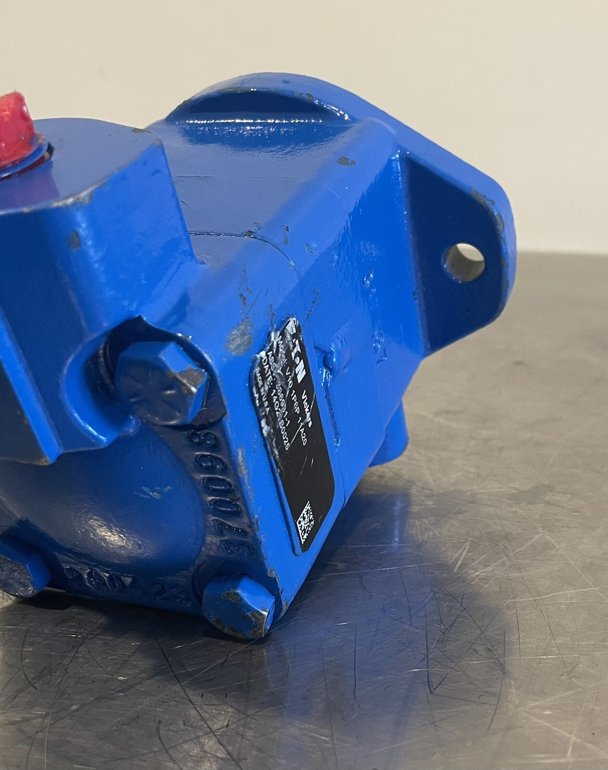 Eaton V101P6P11A20 Vickers 386931-1 Hydraulic Motor Single Vane Fixed NEW!