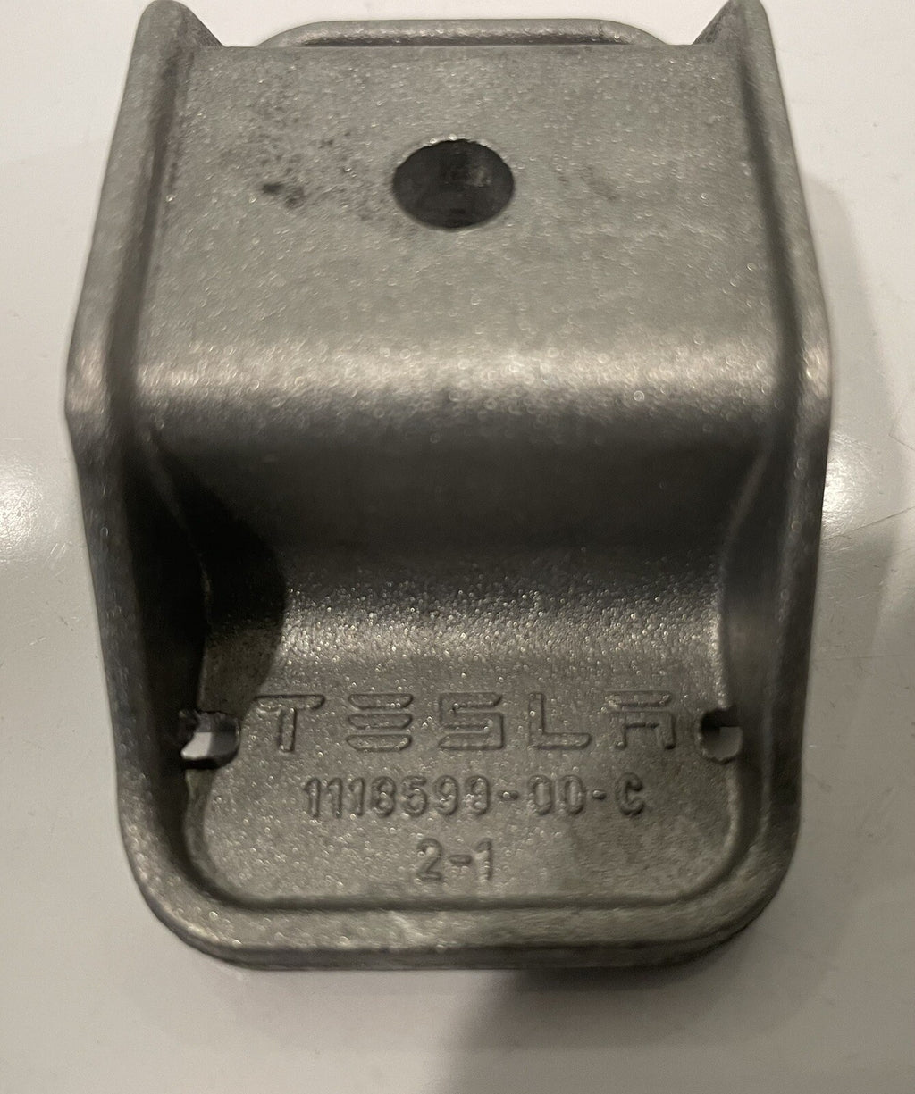 Tesla 1118599-00-C Battery Upper Tie Down Bracket Model 3 NEW! FREE SHIPPING!