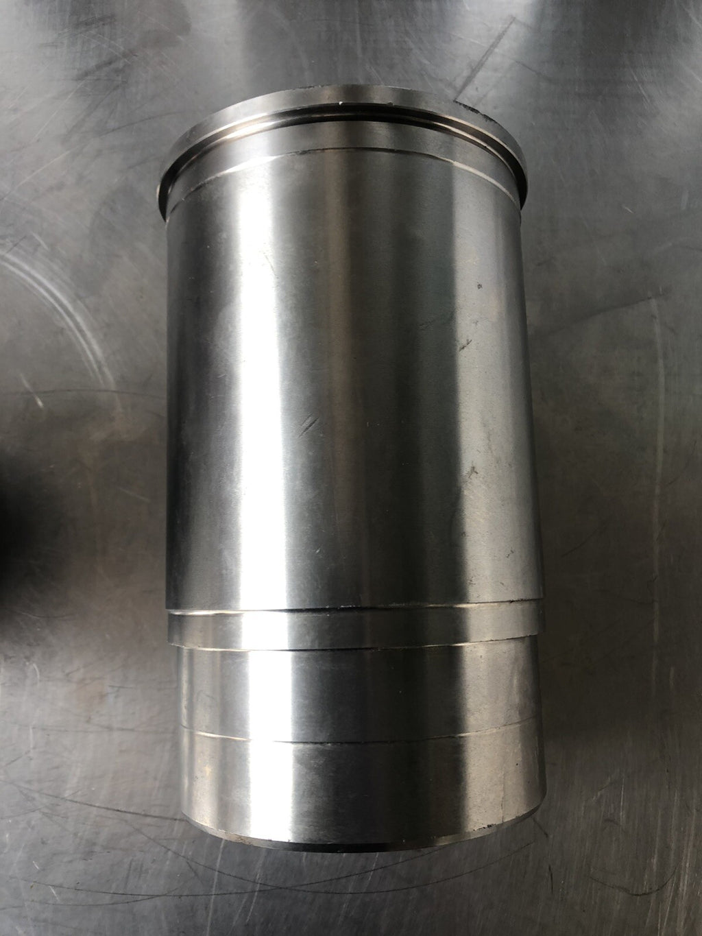 John Deere Piston & Sleeve Kit Reliance Sleeve NR116463 Piston AAR77762 100mm