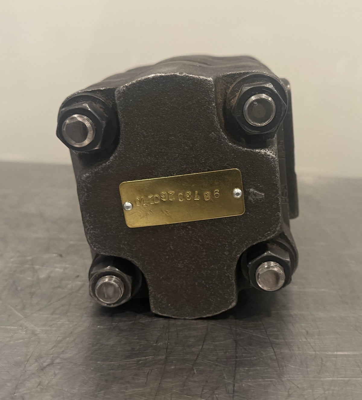 Hydraulic Pump 9 Spline Shaft 2 Bolt 98730260210 NEW! FREE SHIPPING!