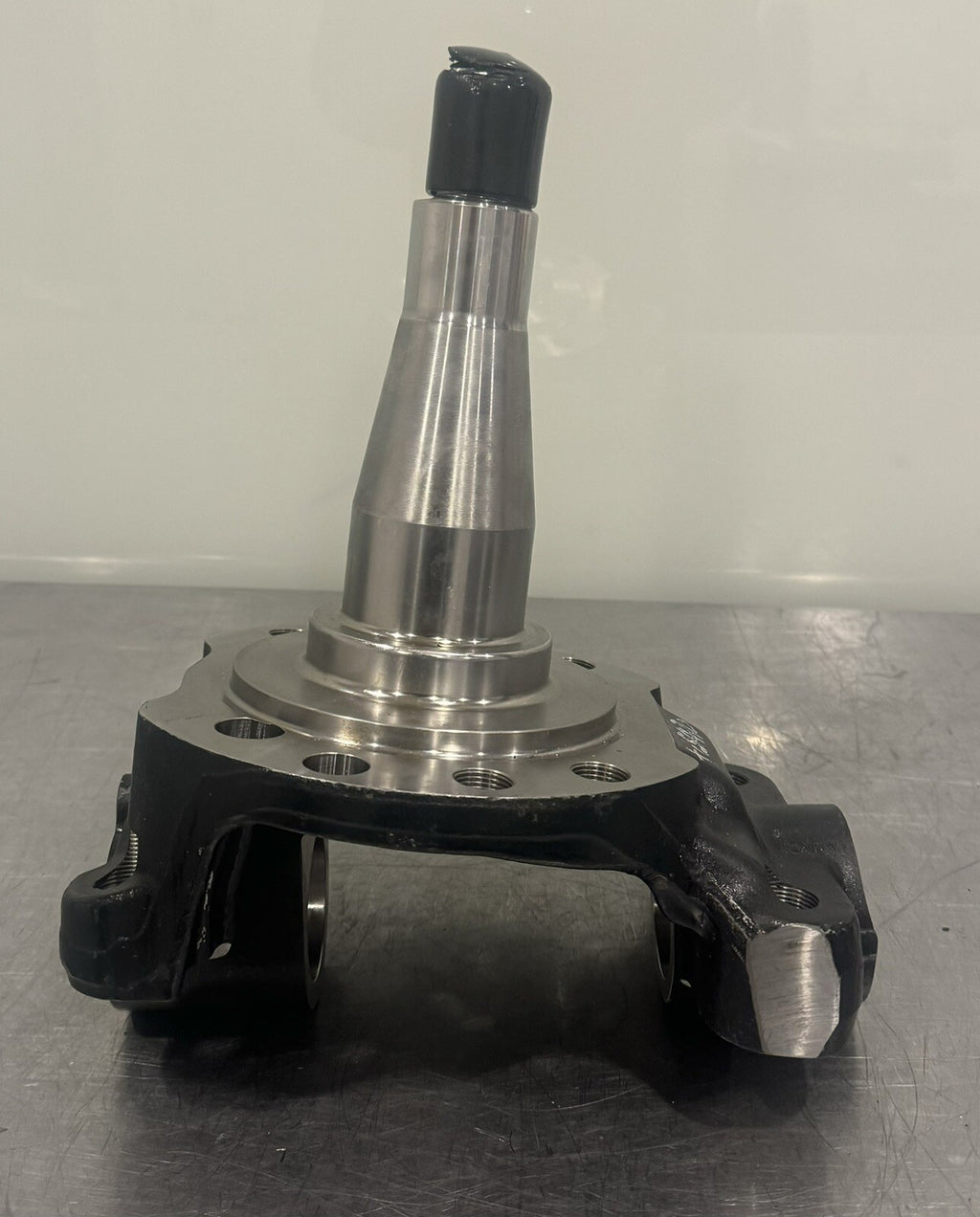 6803323601 Axle Spindle Knuckle NEW! FREE SHIPPING!